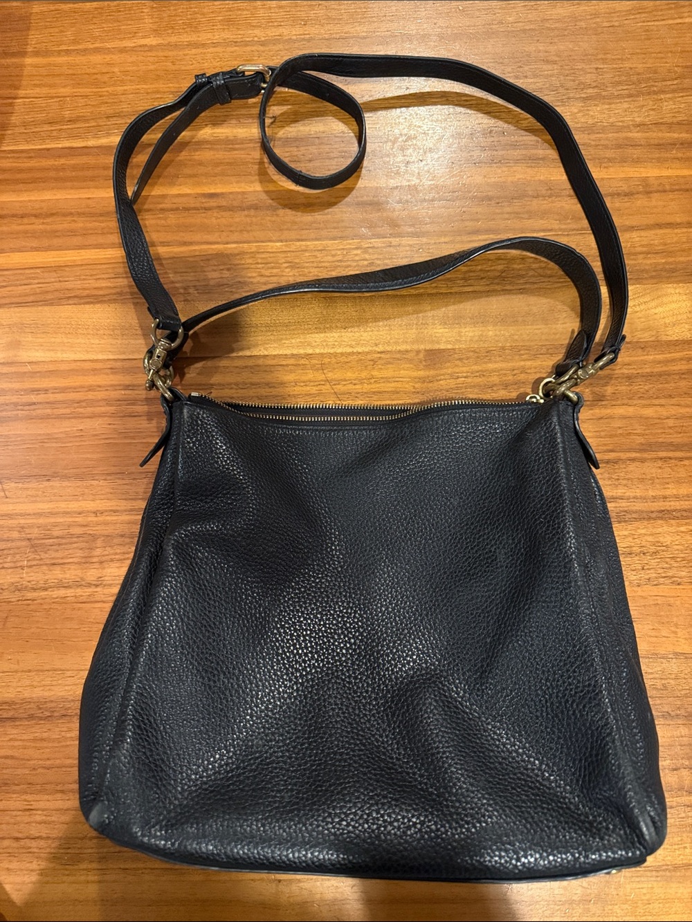 Coach Shay Black Pebble Leather Shoulder Crossbody Bag Handbag Purse Hobo $459